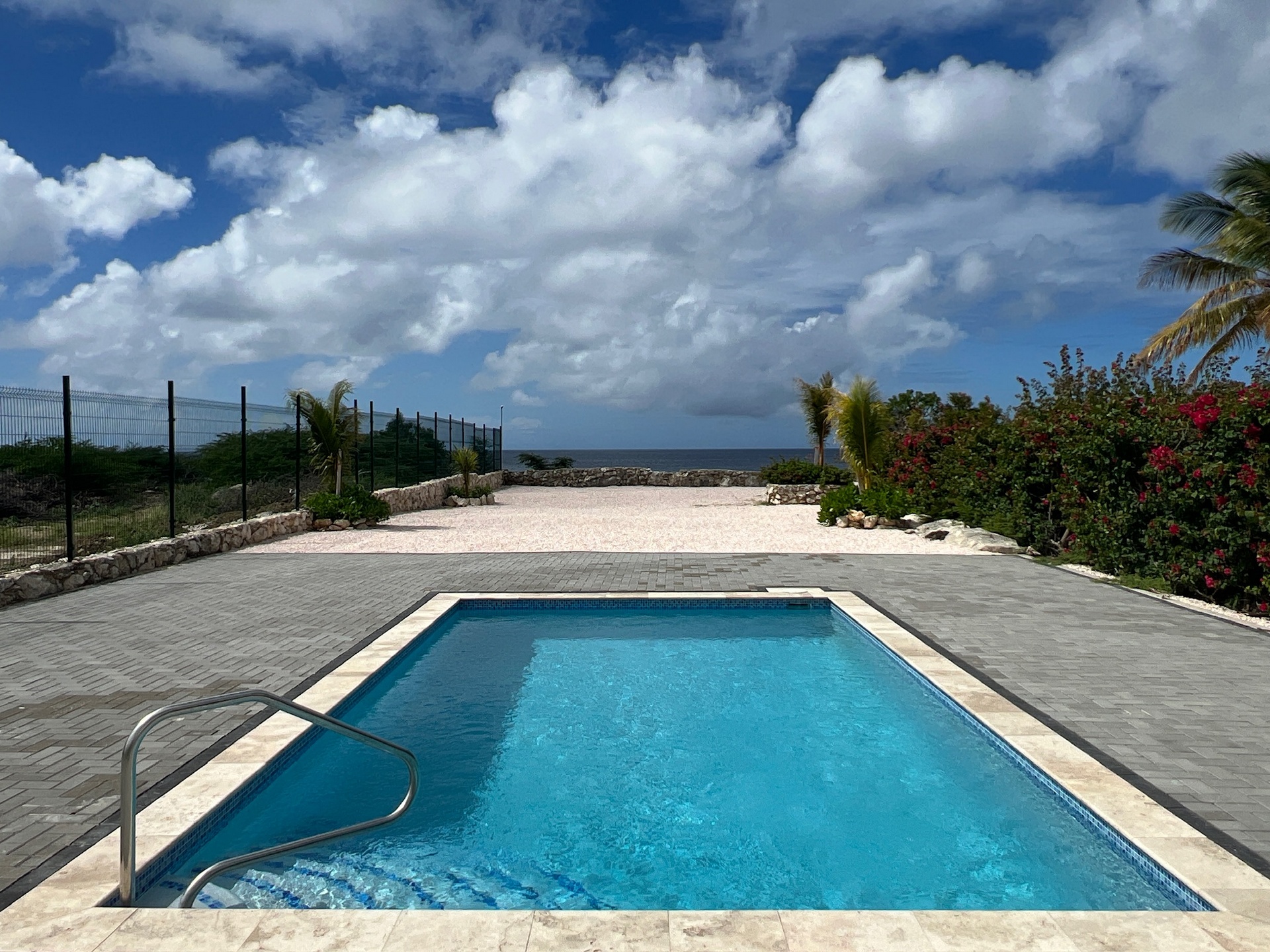 Pool at Residencia Kadushi