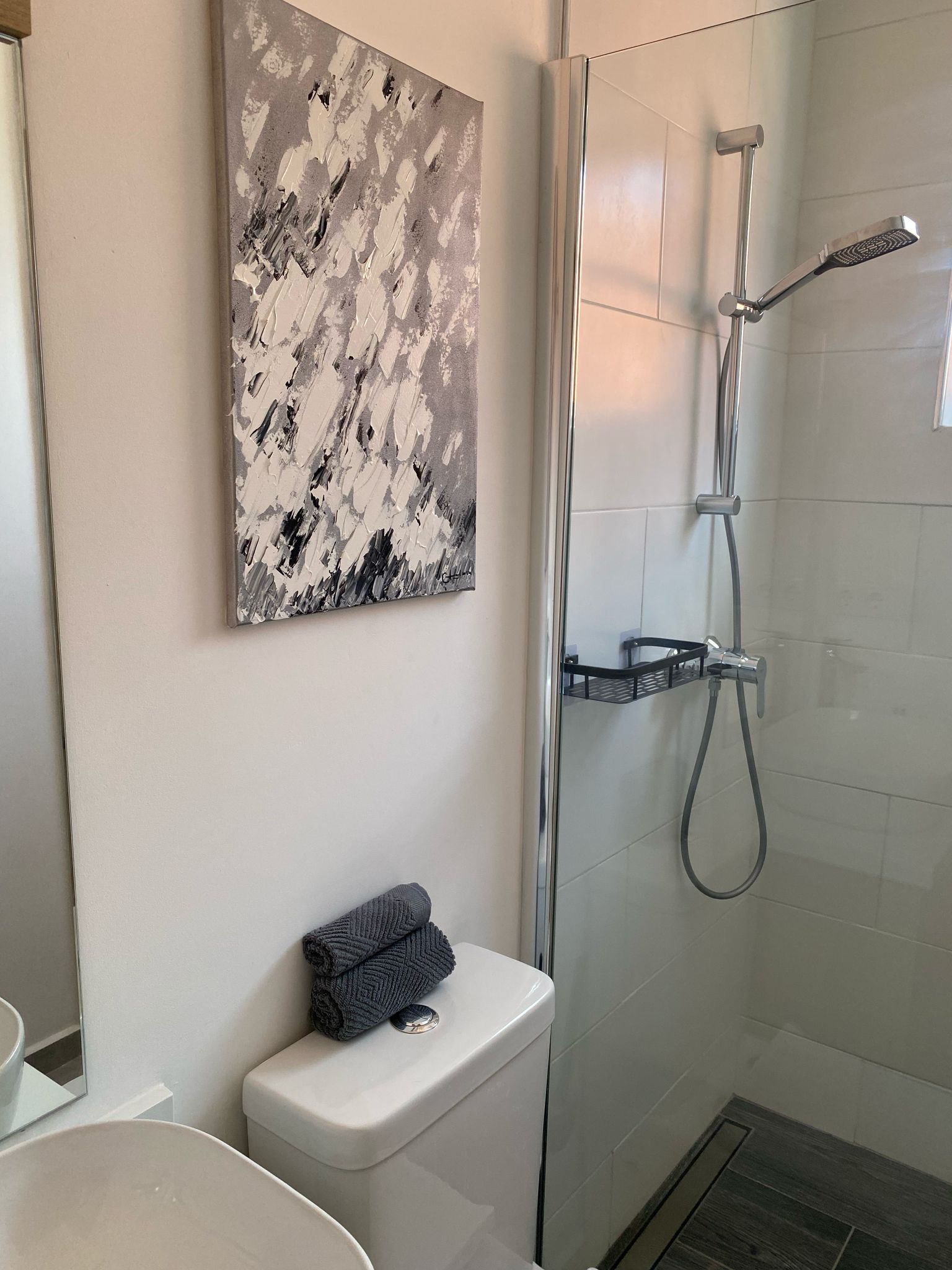 Second bathroom at Residencia Kadushi
